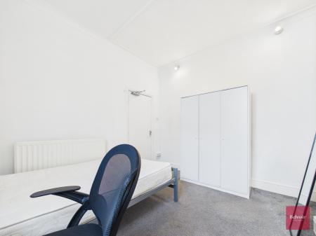 5 bedroom Terraced House for sale in Malvern Terrace, Brynmill, Swansea, SA2