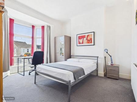 5 bedroom Terraced House for sale in Malvern Terrace, Brynmill, Swansea, SA2