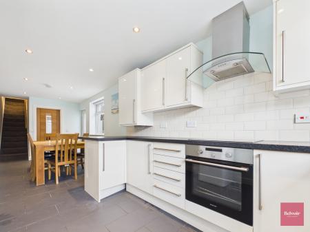 4 bedroom Terraced House to let in Victoria Avenue, Mumbles, Swansea, SA3
