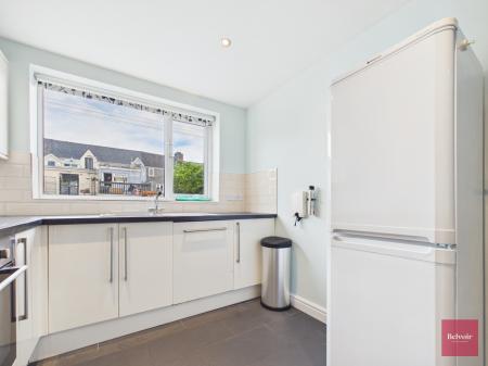 4 bedroom Terraced House to let in Victoria Avenue, Mumbles, Swansea, SA3