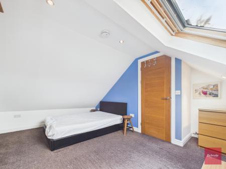 4 bedroom Terraced House to let in Victoria Avenue, Mumbles, Swansea, SA3