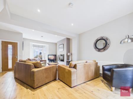 4 bedroom Terraced House to let in Victoria Avenue, Mumbles, Swansea, SA3