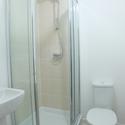 2 bedroom Flat to let in Sir Harry Secombe Court, Swansea, SA1