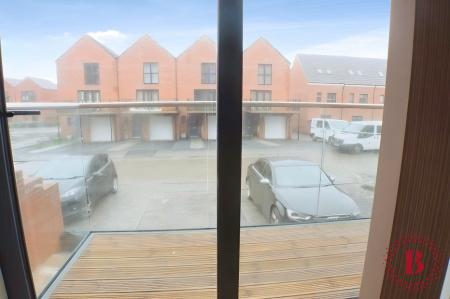 2 bedroom Flat to let in Sir Harry Secombe Court, Swansea, SA1
