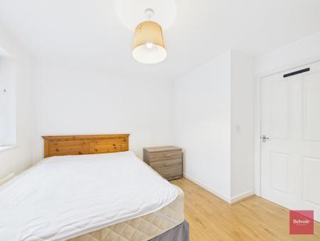 2 bedroom Flat to let in Sir Harry Secombe Court, Swansea, SA1