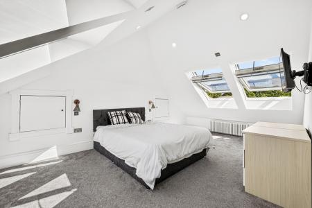 5 bedroom Detached house for sale in Langland Grove, Mumbles, Swansea, SA3