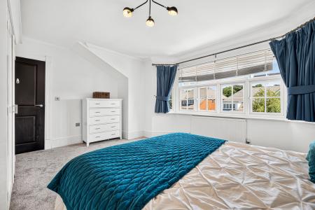 5 bedroom Detached house for sale in Langland Grove, Mumbles, Swansea, SA3