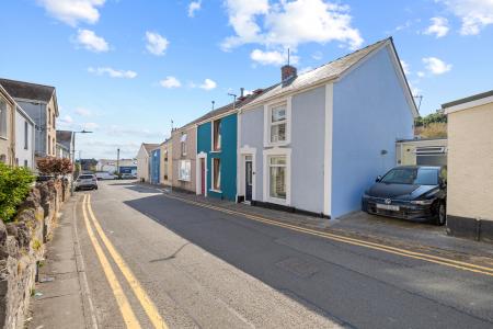2 bedroom End of terrace house for sale in Gower Place, Mumbles, Swansea, SA3
