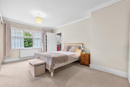 5 bedroom Detached house for sale in Myrtle Grove, Sketty, Swansea, SA2