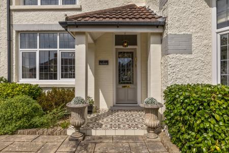 5 bedroom Detached house for sale in Myrtle Grove, Sketty, Swansea, SA2
