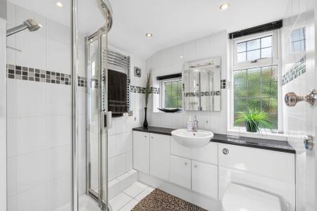 5 bedroom Detached house for sale in Myrtle Grove, Sketty, Swansea, SA2