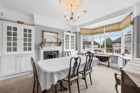 5 bedroom Detached house for sale in Myrtle Grove, Sketty, Swansea, SA2