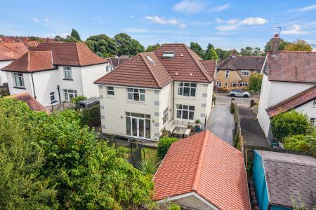 5 bedroom Detached house for sale in Myrtle Grove, Sketty, Swansea, SA2