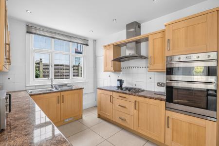 5 bedroom Detached house for sale in Myrtle Grove, Sketty, Swansea, SA2