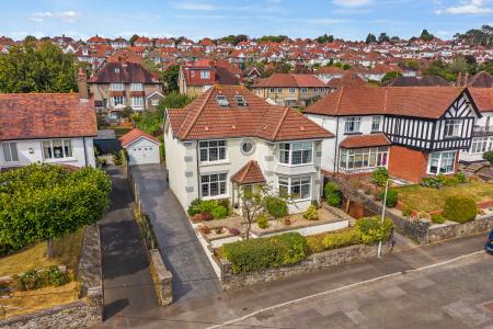 5 bedroom Detached house for sale in Myrtle Grove, Sketty, Swansea, SA2