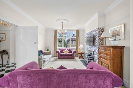5 bedroom Detached house for sale in Myrtle Grove, Sketty, Swansea, SA2
