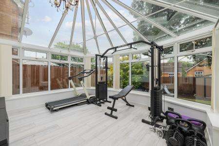 4 bedroom Detached house for sale in Clos Islwyn, Killay, Swansea, SA2