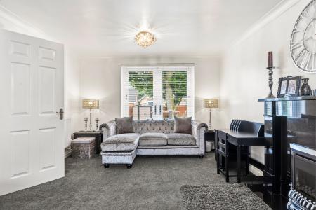4 bedroom Detached house for sale in Clos Islwyn, Killay, Swansea, SA2