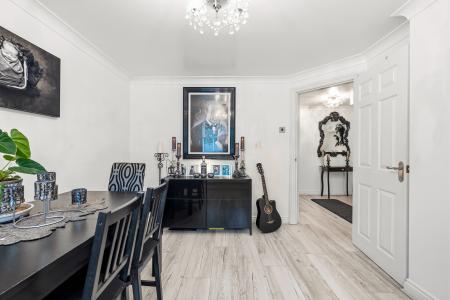 4 bedroom Detached house for sale in Clos Islwyn, Killay, Swansea, SA2
