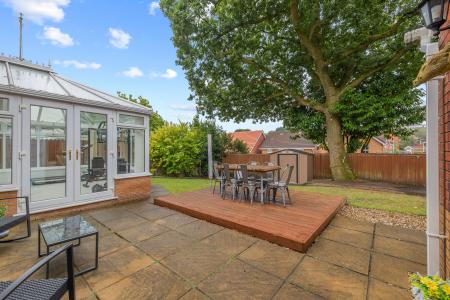 4 bedroom Detached house for sale in Clos Islwyn, Killay, Swansea, SA2