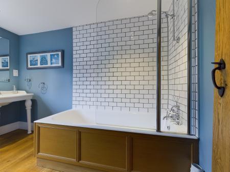 3 bedroom Cottage to let in The Brewery, Reynoldston, Swansea, SA3