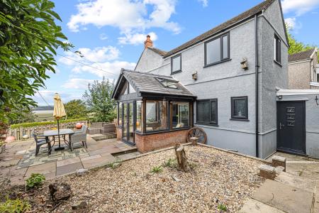 3 bedroom Semi-detached house for sale in Engine Row, Penclawdd, Swansea, SA4