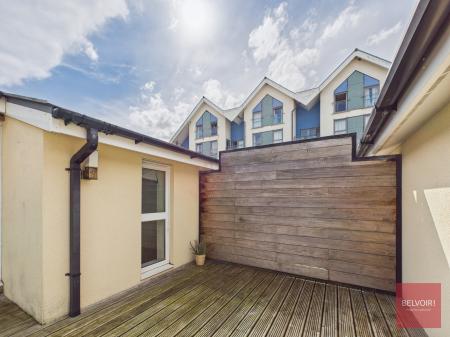 1 bedroom Semi-detached house to let in Phoebe Road, Copper Quarter, Swansea, SA1