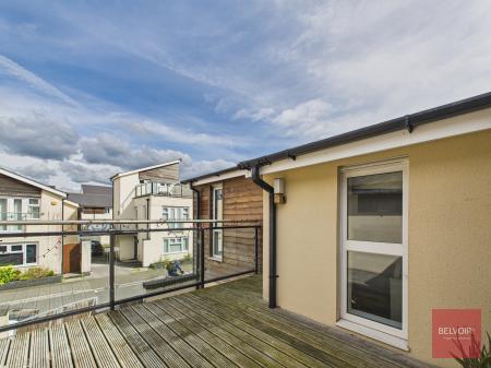 1 bedroom Semi-detached house to let in Phoebe Road, Copper Quarter, Swansea, SA1