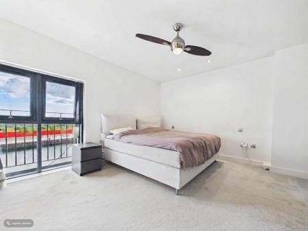 4 bedroom Town house for sale in Langdon Road, Mariners Walk, Swansea, SA1