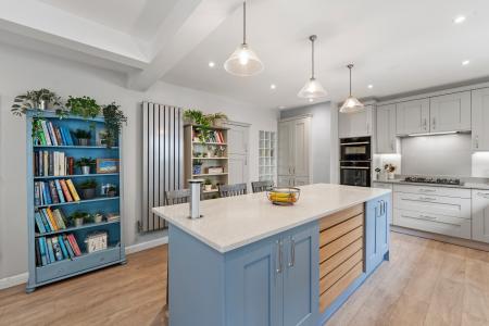 4 bedroom Detached house for sale in Langland Villas, Mumbles, Swansea, SA3
