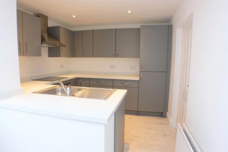 2 bedroom Terraced House to let in Langland Terrace, Brynmill, Swansea, SA2