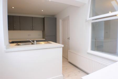2 bedroom Terraced House to let in Langland Terrace, Brynmill, Swansea, SA2