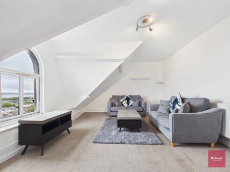 2 bedroom Flat to let in Constitution Hill, Uplands, Swansea, SA1