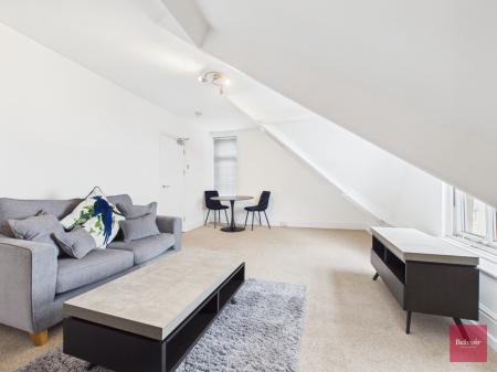 2 bedroom Flat to let in Constitution Hill, Uplands, Swansea, SA1