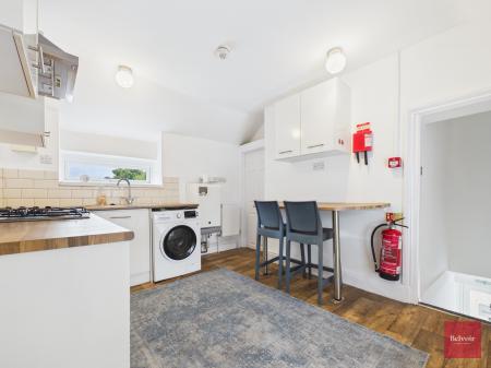 2 bedroom Flat to let in Constitution Hill, Uplands, Swansea, SA1