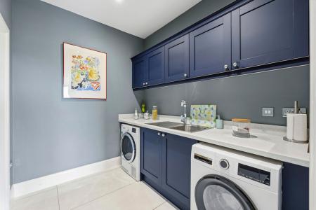 7 bedroom Detached house for sale in Beaumont Grove, Upper Killay, Swansea, SA2