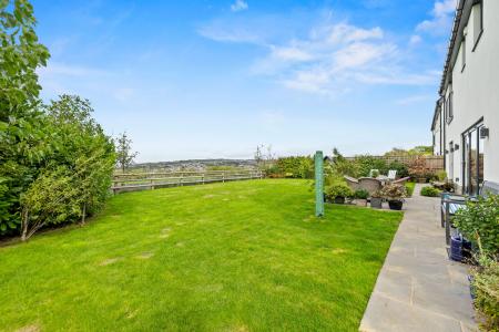 7 bedroom Detached house for sale in Beaumont Grove, Upper Killay, Swansea, SA2