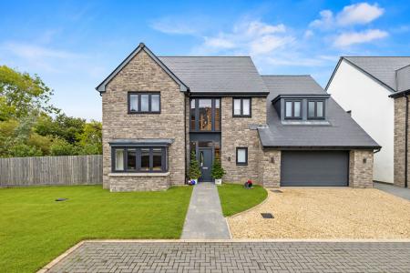 7 bedroom Detached house for sale in Beaumont Grove, Upper Killay, Swansea, SA2