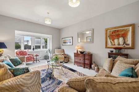 7 bedroom Detached house for sale in Beaumont Grove, Upper Killay, Swansea, SA2