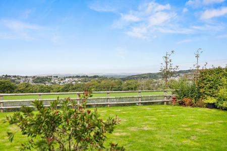 7 bedroom Detached house for sale in Beaumont Grove, Upper Killay, Swansea, SA2