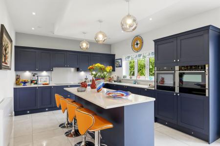 7 bedroom Detached house for sale in Beaumont Grove, Upper Killay, Swansea, SA2
