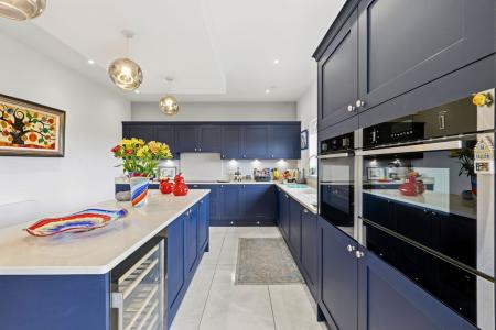 7 bedroom Detached house for sale in Beaumont Grove, Upper Killay, Swansea, SA2