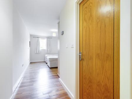 2 bedroom Flat to let in The Osborne, Langland, Swansea, SA3