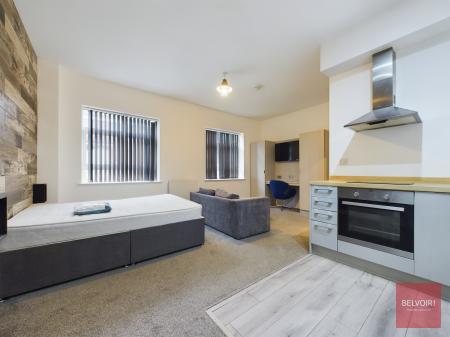 1 bedroom Studio flat to let in College Street, City Centre, Swansea, SA1