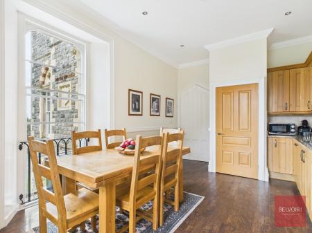 2 bedroom Flat to let in Langland Bay Manor, Langland, Swansea, SA3