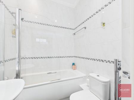 2 bedroom Flat to let in Langland Bay Manor, Langland, Swansea, SA3