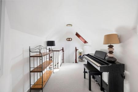 3 bedroom Detached house for sale in Hillgrove, Caswell, Swansea, SA3