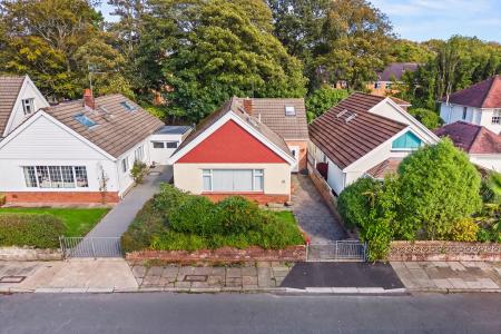 3 bedroom Detached house for sale in Hillgrove, Caswell, Swansea, SA3