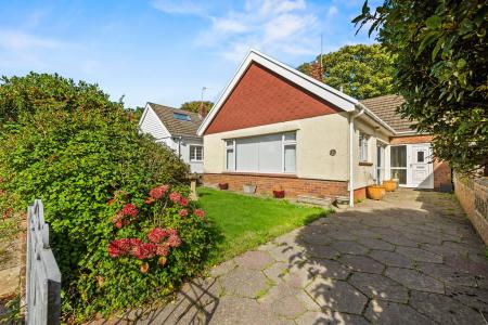 3 bedroom Detached house for sale in Hillgrove, Caswell, Swansea, SA3