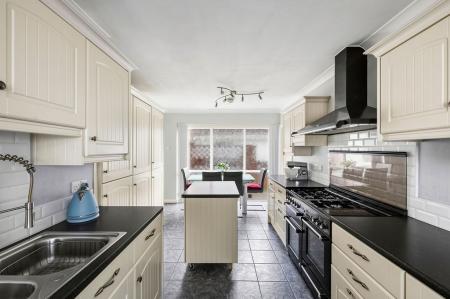 3 bedroom Detached house for sale in Hillgrove, Caswell, Swansea, SA3